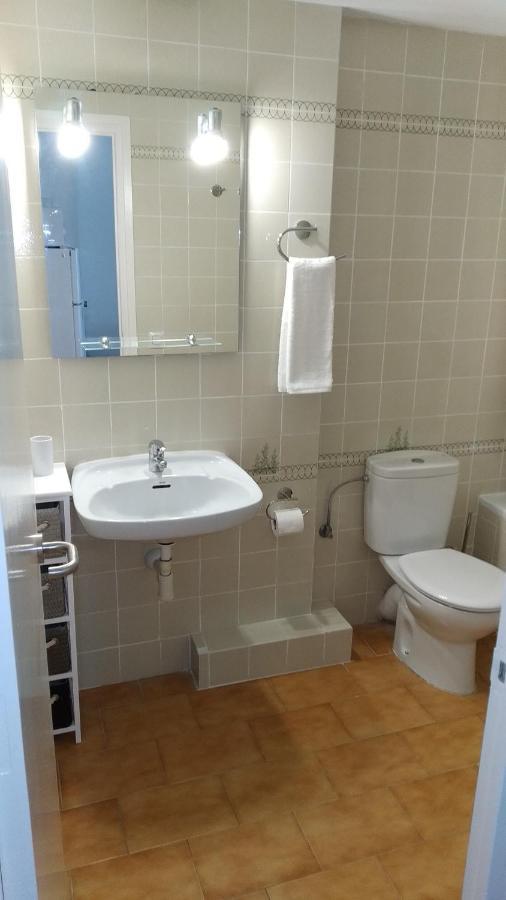 Apartamento Renovado, Luminoso, A 300M De La Playa Apartment Емпуриабрава Екстериор снимка